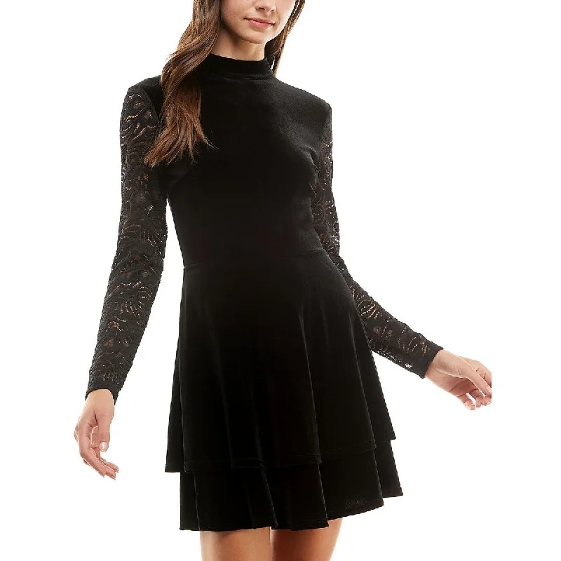 Juniors Womens Velvet Mini Cocktail and Party Dress