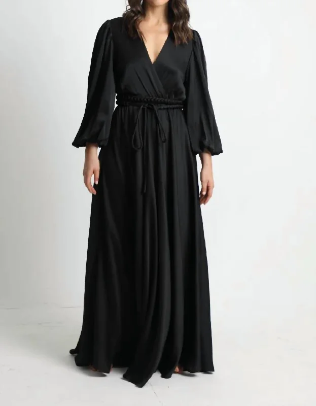 Eva Maxi In Black