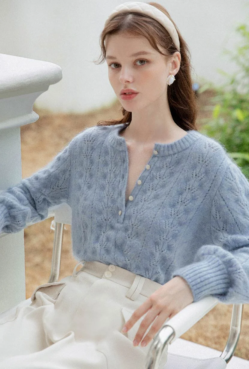 Soft Woolen Sweater Description