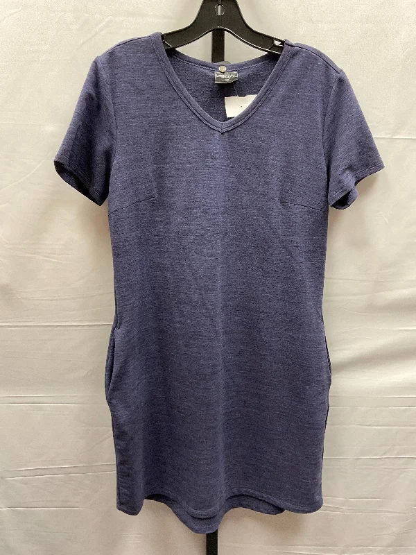 Navy Athletic Dress 32 Degrees, Size M